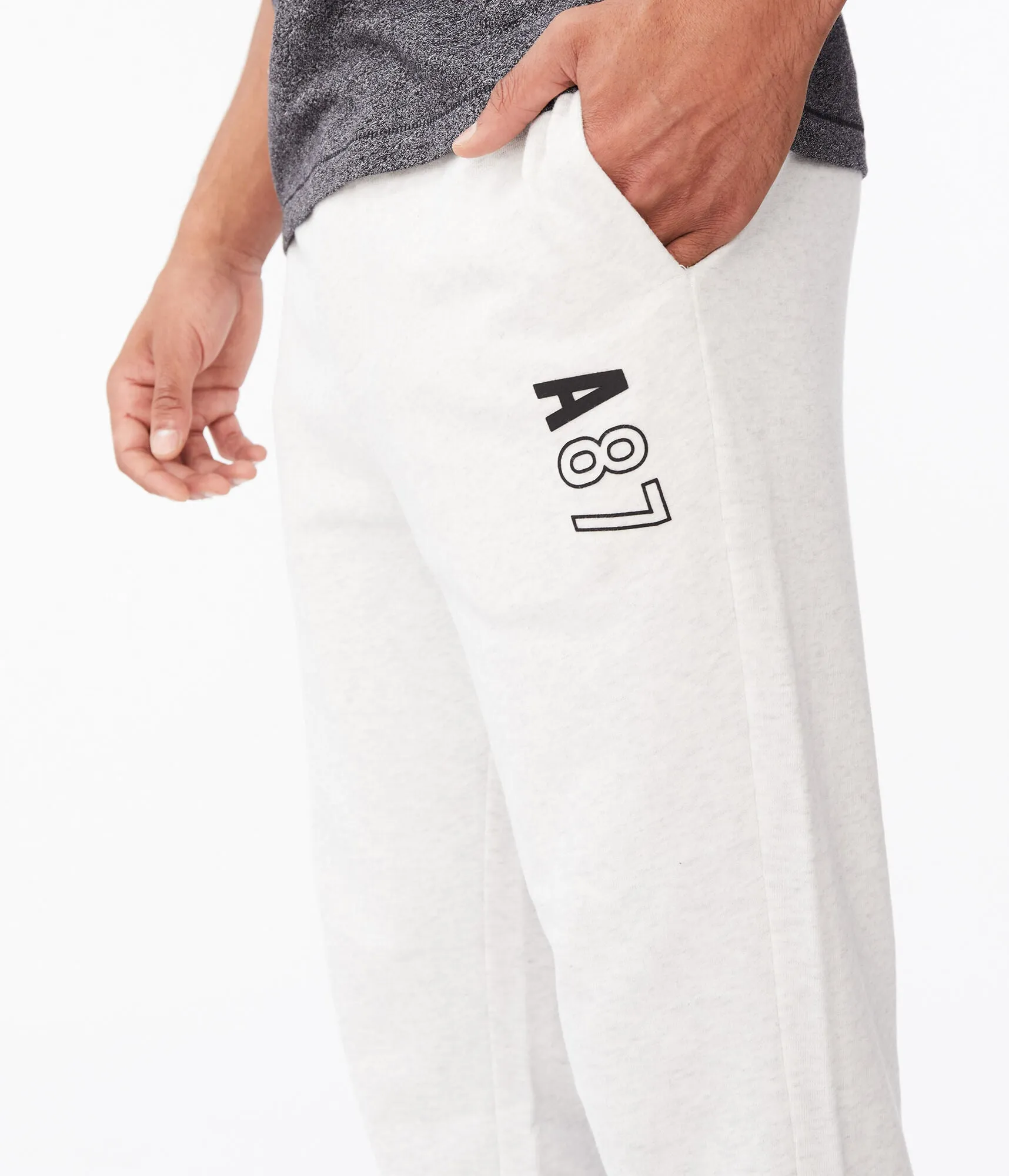 Aeropostale A87 Tapered Sweatpants***