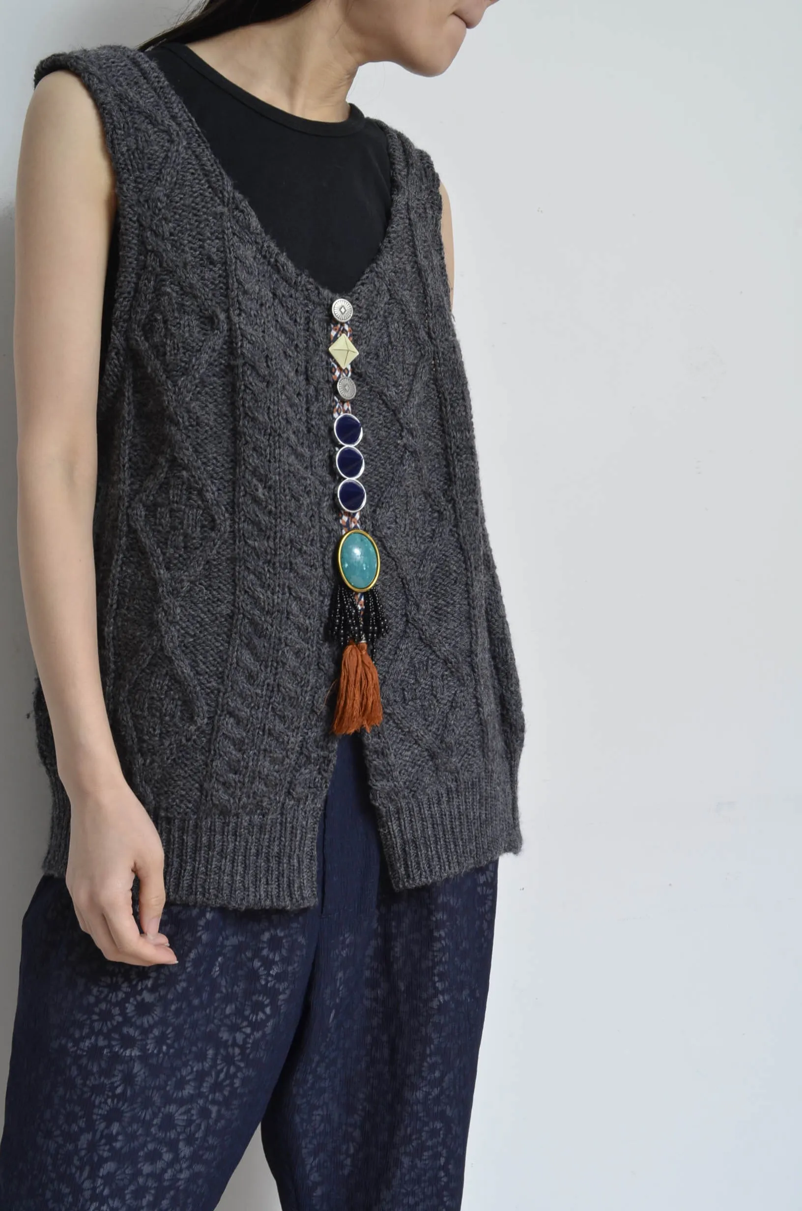 KNIT BIJOUX TANK-TOP/GRY