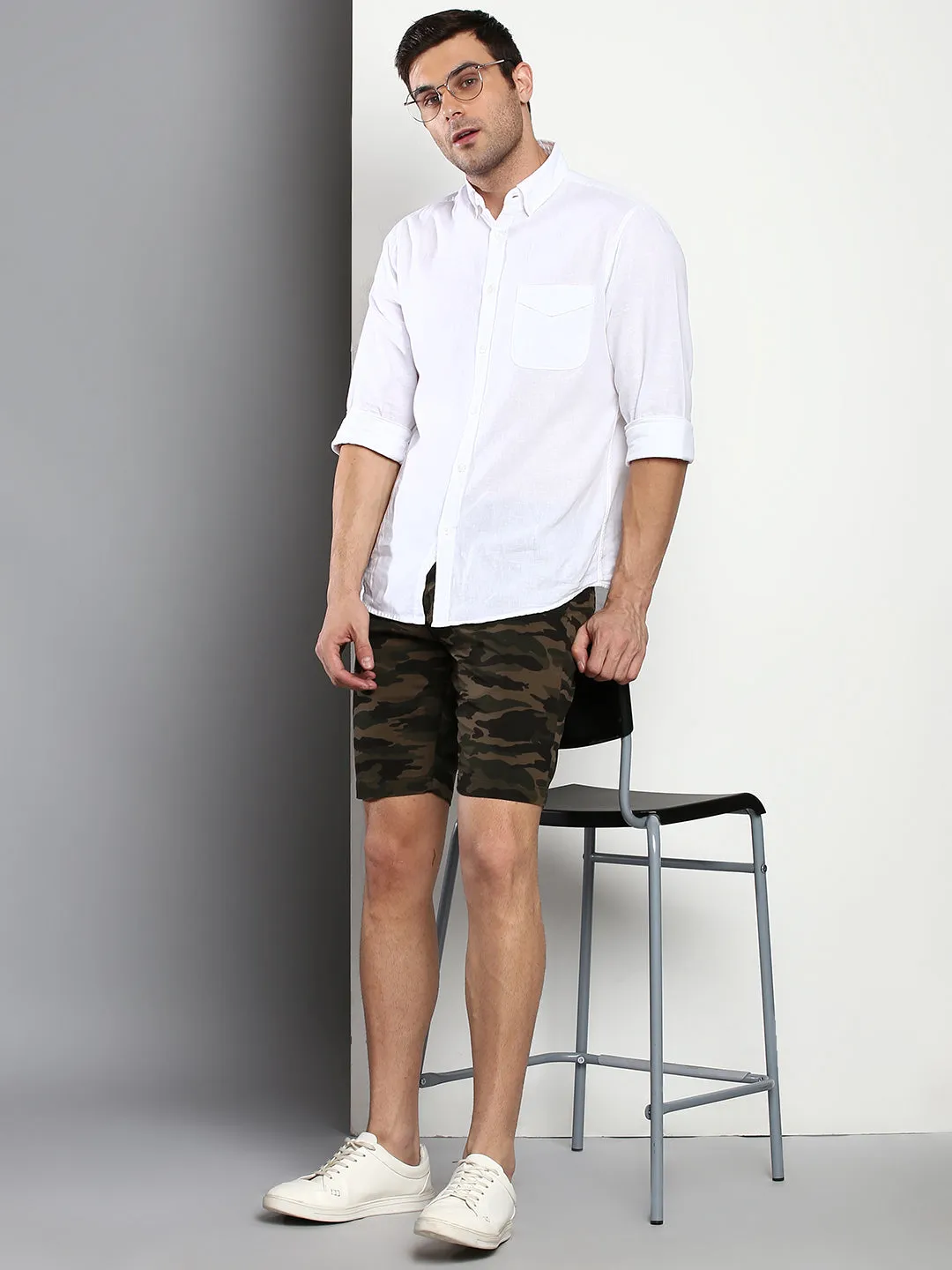 Men's Natural Olive Slim Fit Mid Rise Casual Cotton Shorts