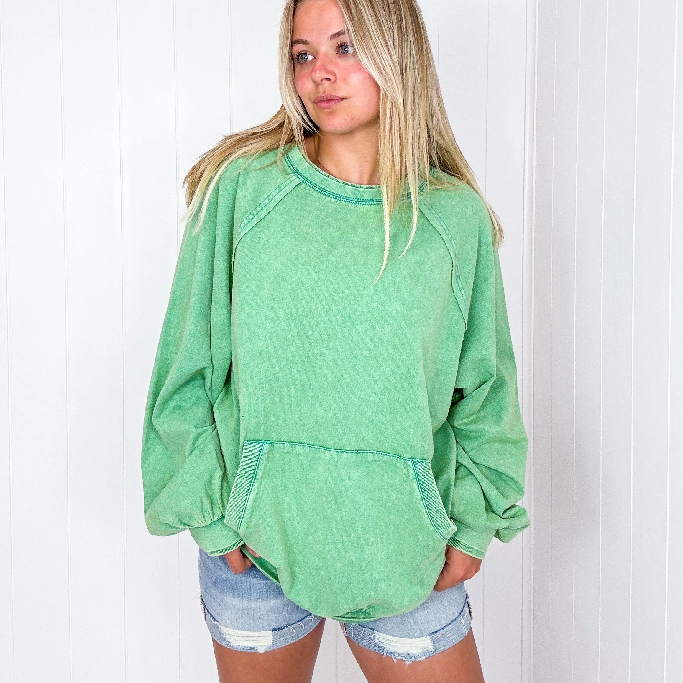 Pull Me Over the Cloud Long Sleeve Kangaroo Pouch Pullover in 2 Colors